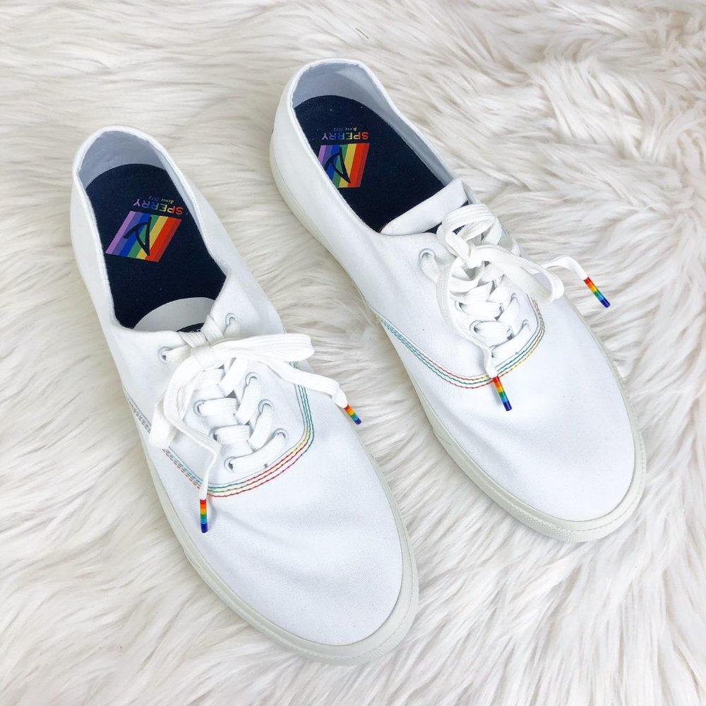 NEW Sperry Captain's CVO Pride Sneaker women’s size 12 rainbow boat shoes - Picture 1 of 12